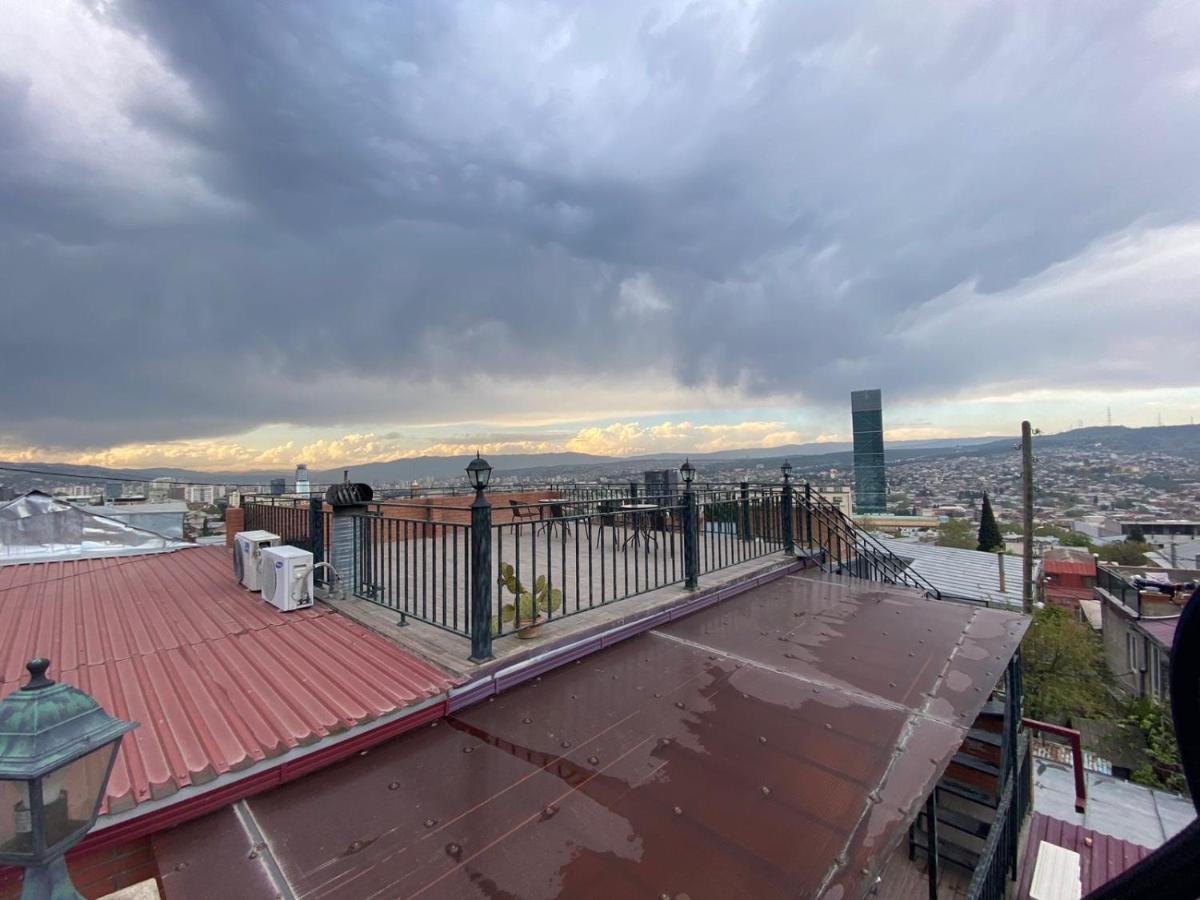 9 Borbalo Street Apartment With Terrace Tbilisi Eksteriør billede